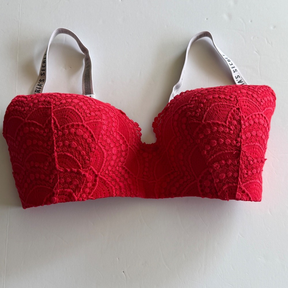 Victorias Secret Red Lace Logo Strap Push Up Bra 34DDD